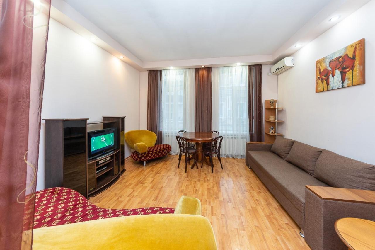 Apartamenty Sofia Kiev Dış mekan fotoğraf
